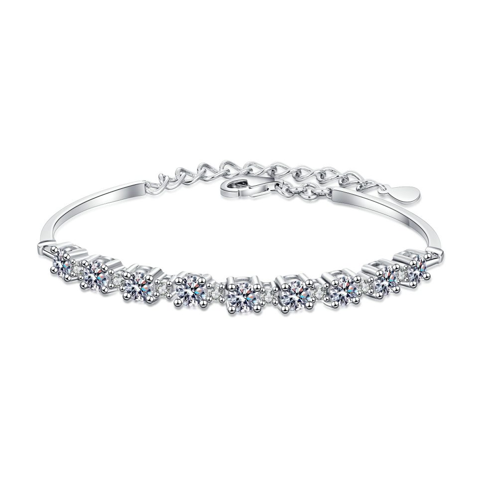 2.7ct Total Round Moissanite Gradient Bar Bangle Bracelet